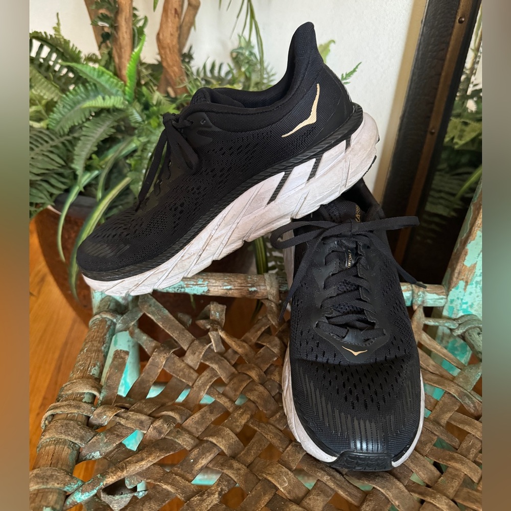 Hoka Clifton 7 Black and Gold